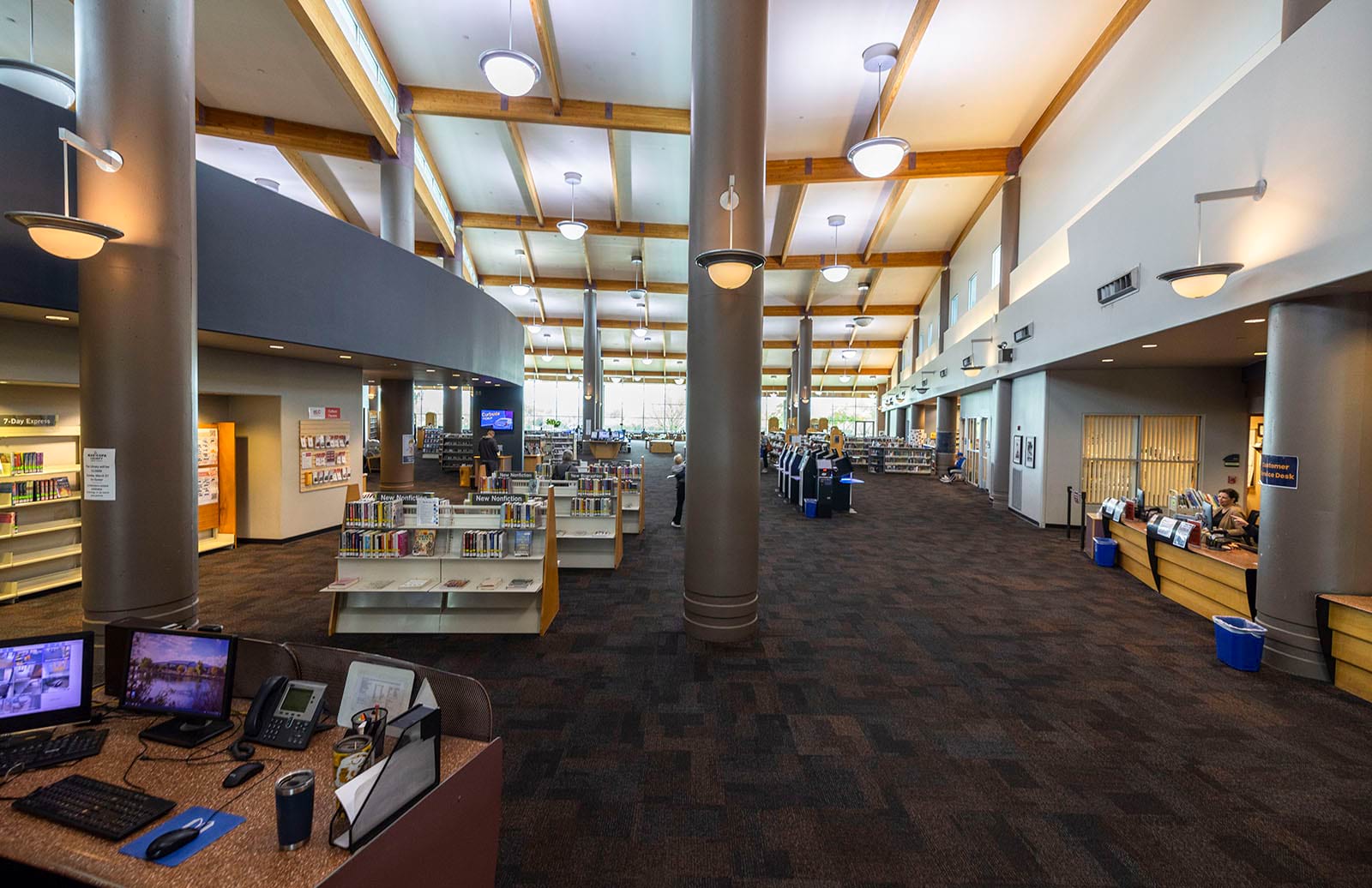 Photo of Southeast Regional Library from the entrance